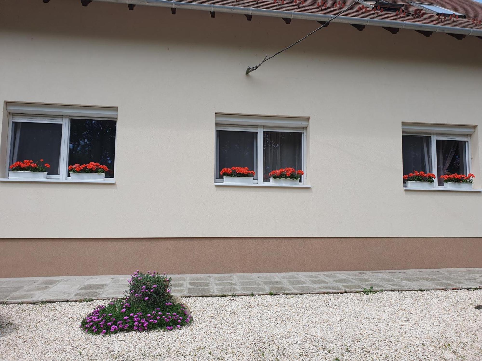 Bella Apartman Szeged Extérieur photo
